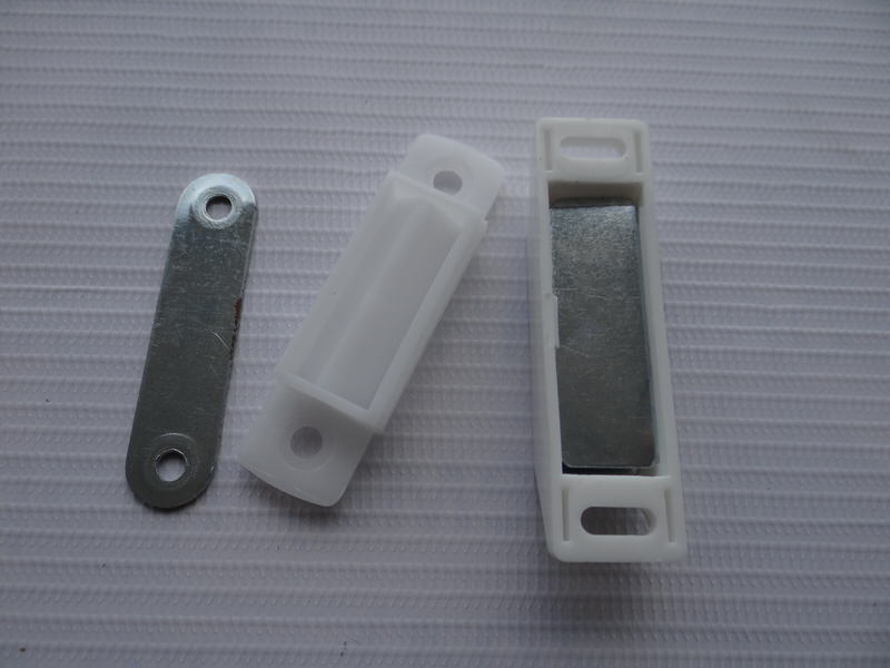 Защелка магнитная Гигант