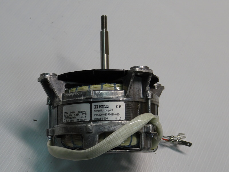 Двигатель электрический асинхронный L7-925 (EB30)250ВТ 230 В 50-60 ГЦ IP500