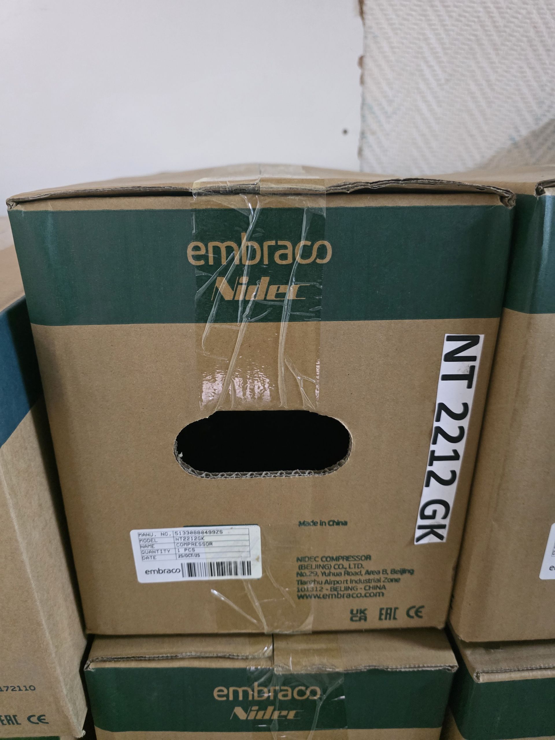 Компрессор NT2212GK R404 Embraco 1372Вт LBP