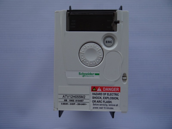 Преобразователь частоты Schneider ATV 12  0,55 КВТ 240В 1Ф (10113110/030519/0061276/0