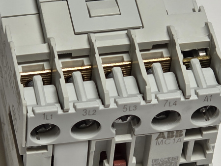 Контактор KVE1115A Unox магнитный пускатель 20a 230v 4p