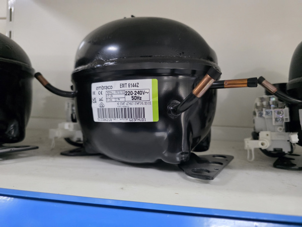 Компрессор EMT 6144Z R134 Embraco 580Вт HBP