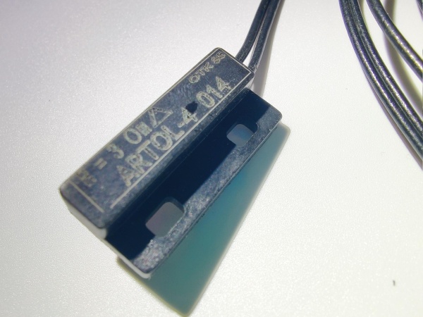 Датчик ARTOL-4014 черный вывод 1000 мм