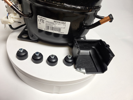 Компрессор NEU4130Z R134a Embraco 346Вт LBP/MBP код 267IA50M1AJ